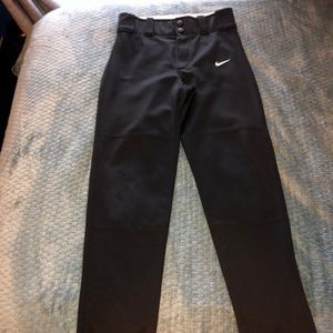 ⚾️ Boys black Nike baseball pants. Size small.